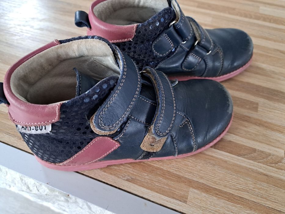 Trzewiki ANI-BUT r.30