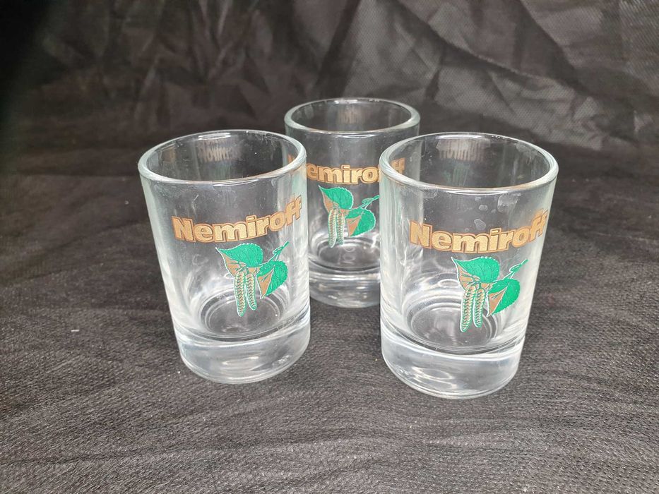 Kieliszki do wódki Nemiroff PRL