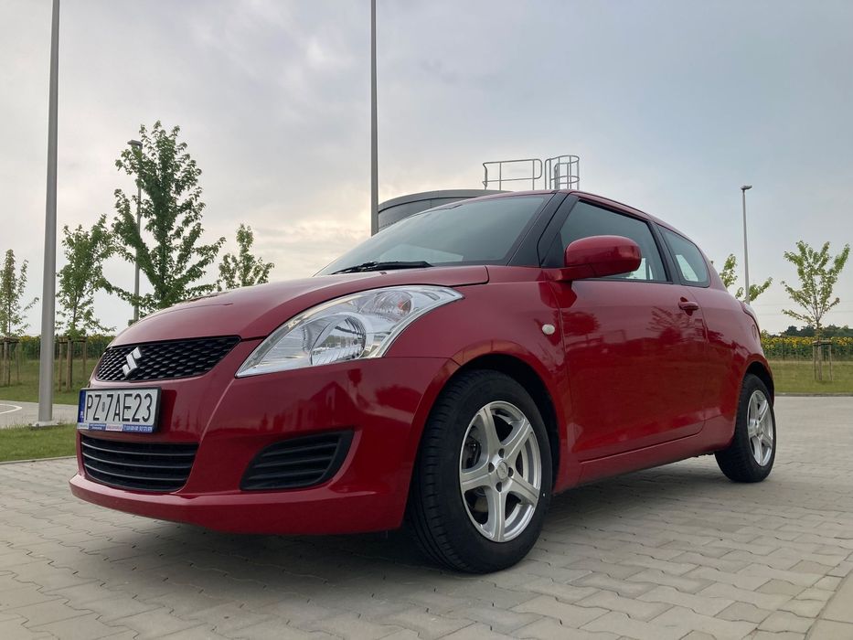 Suzuki Swift Serwis 130 Tkm   Klimatyzacja  Alusy  1.2 benzyna  ŚLICZNY !!