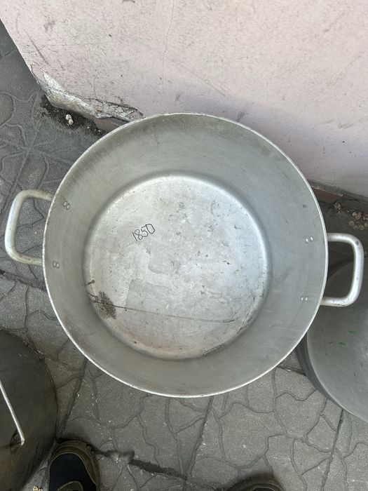 Кастрюля алюминиевая , бидон 40 л
