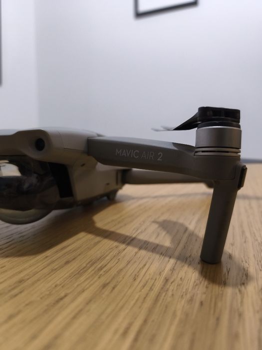 Drone DJI Mavic Air 2 - fly more combo