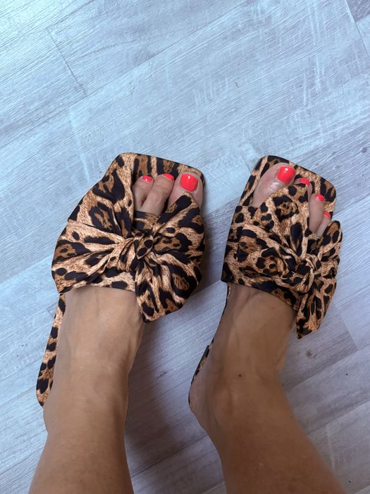 Klapki letnie panterka 38