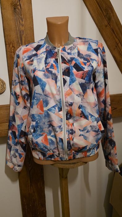 Bluza firmy Cropp