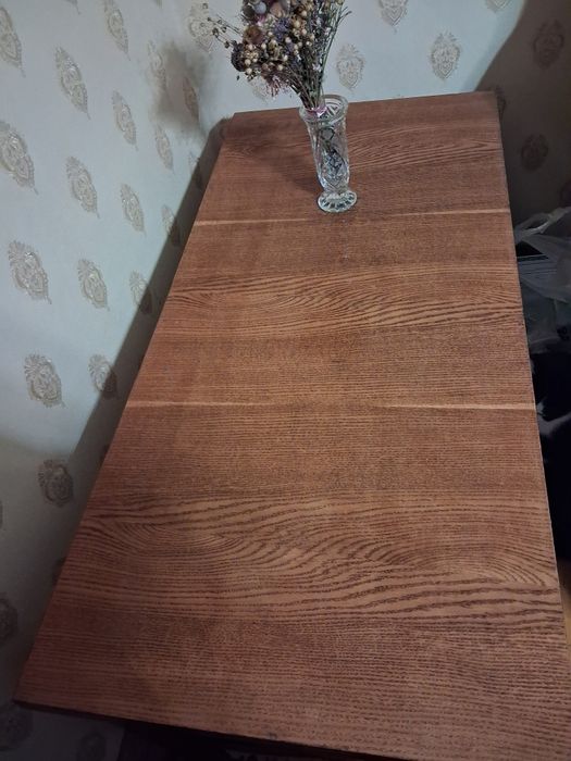 Журнальний столик