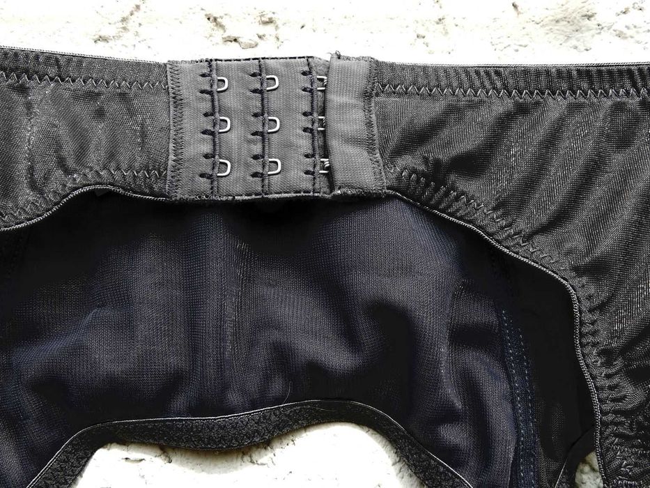 *Hennes & Mauritz* błyszczący srebrem roz 42-48