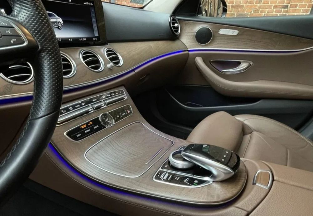 Mercedes E-klasa w213 E220d 4-matic