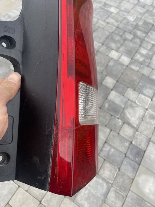 Продам задній фанарь ( стоп ) мерседес w447