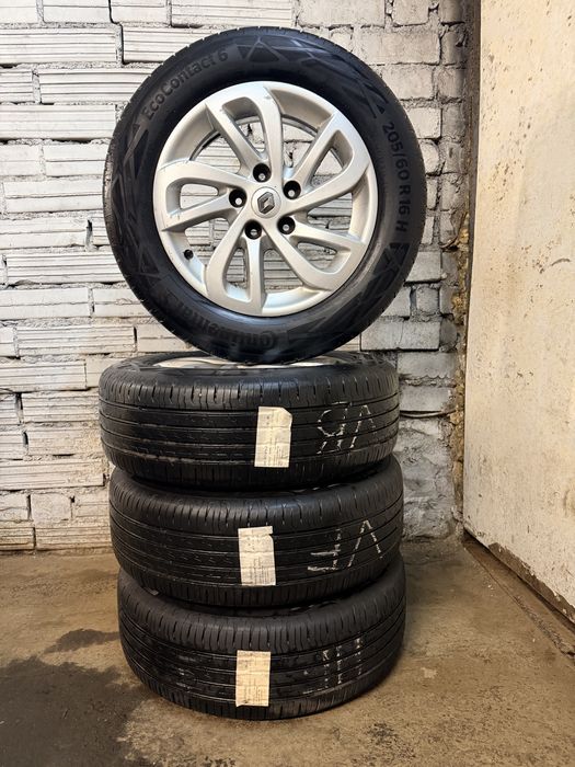 Комплект коліс Renault 5x114.3  з гумою 205/60 R16