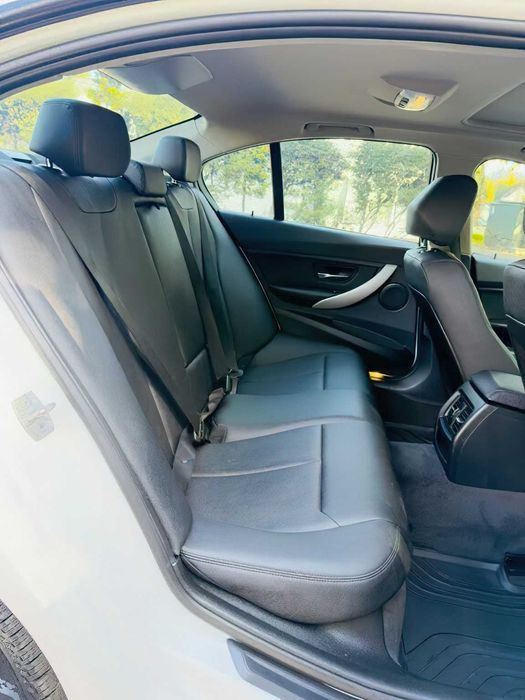 BMW 3 Series 320i      2015