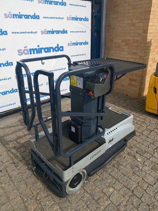 Plataforma elevatória JLG 10 MSP