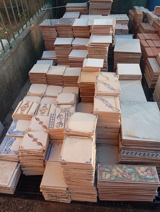 Azulejo, barras , rodapé,etc