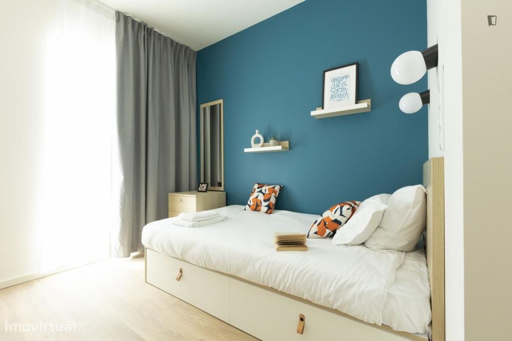 Residência com 9 quartos - localizado em Paranhos Porto
