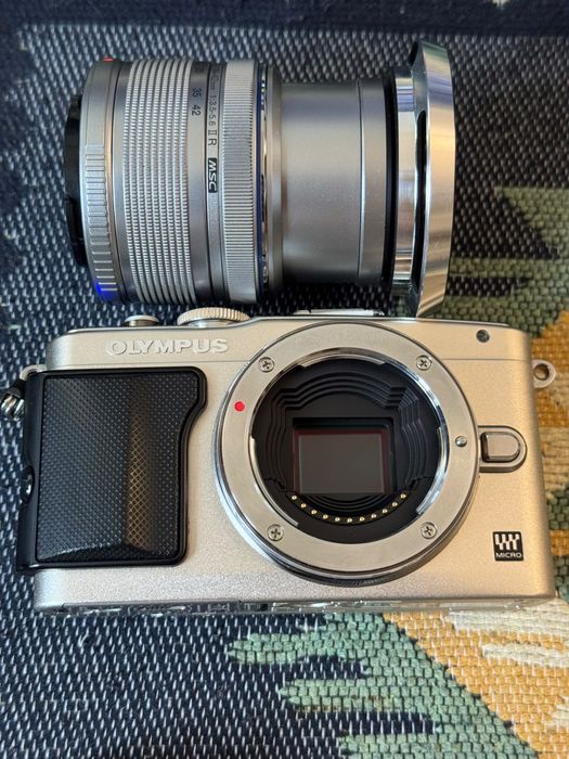 OLYMPUS E-PL6 aparat