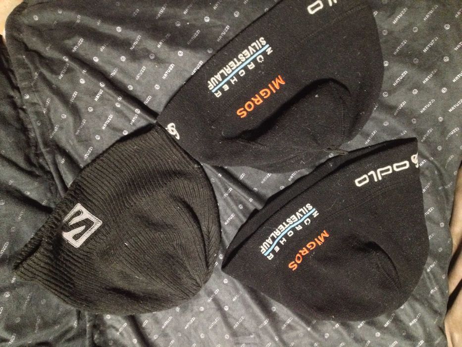 Продам шапки Odlo Salomon