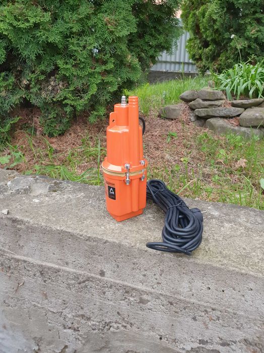 Насос Глибинний вібраційний малиш 15 м кабеля (ТІЛЬКИ ДОСТАВКА ПОШТОЮ)