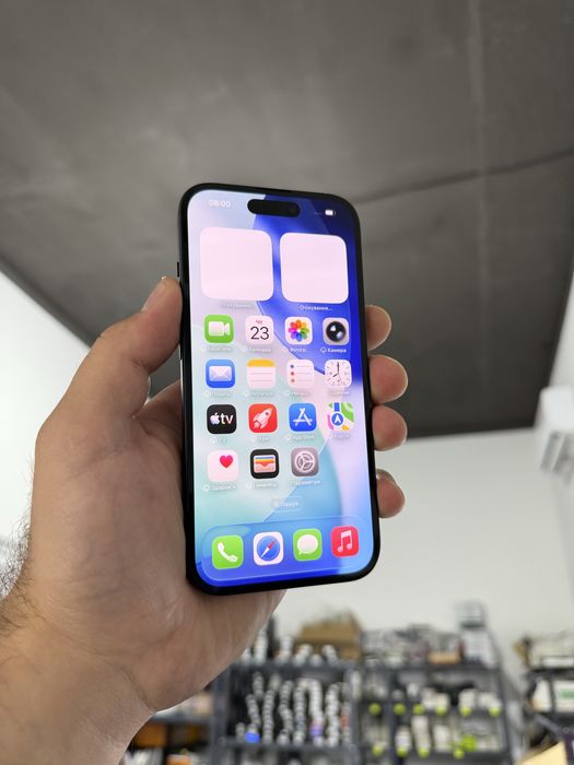 Apple Iphone 15 128 gb 100% як новий айфон 15