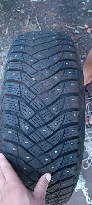 Резина авто  GoodYear UltraGrip Arctic 2 SUV 225/60 R18 104T 2023рік