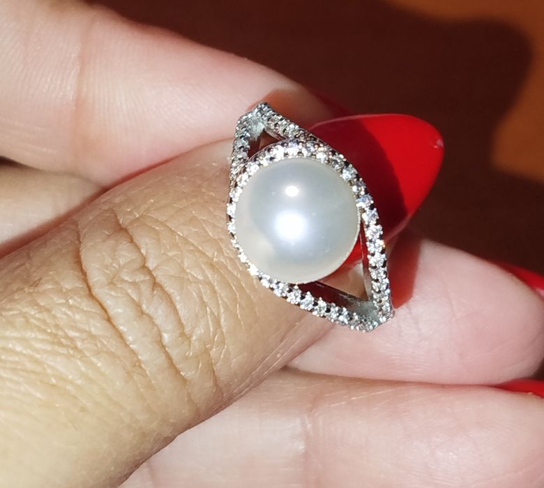 Anel em prata novo com zircónias e pérola