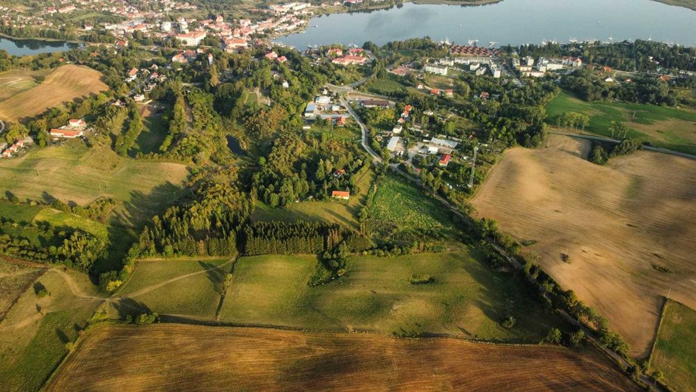 Działki budowlane 1500 m² – Ryn – media przy działce