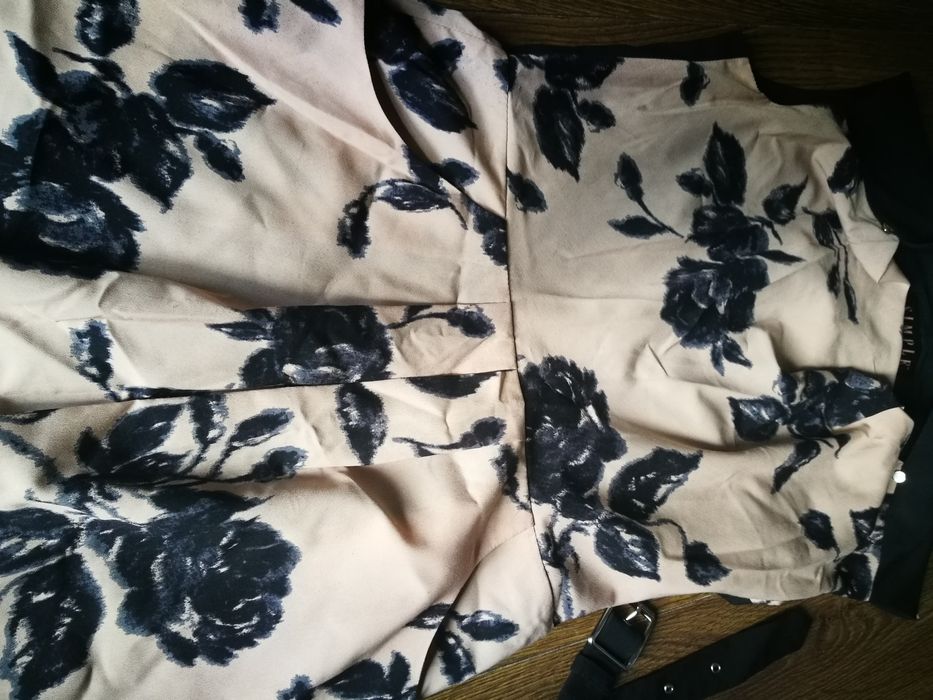 Sukienka Simple 36