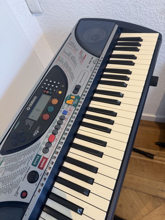 Синтезатор Yamaha psr 240