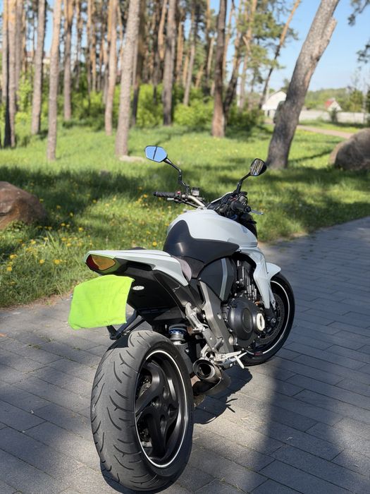 Honda cb1000r 2010
