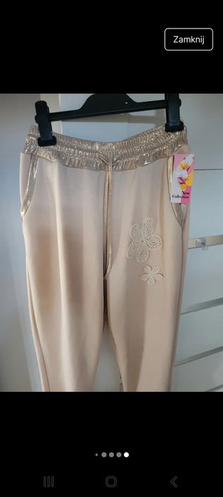 Spodnie dresowe zdobione kwiat ML