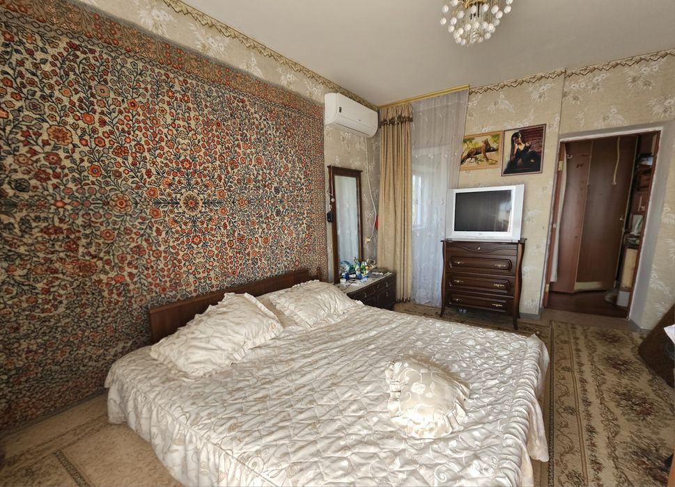 Продаж 2-х будинків по  вул.Локомотивна/120м2/ меблі техніка