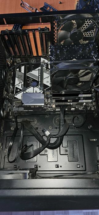 komputer stacjonarny  G4M3R