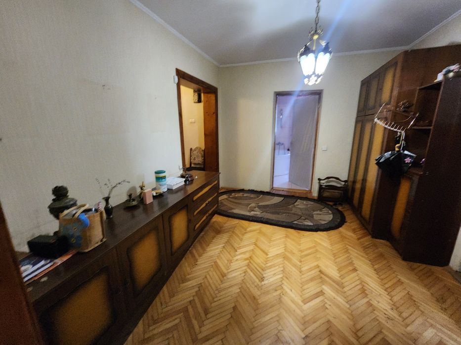 Продається будинок 120 м² у центрі – ідеальний для життя та бізнесу