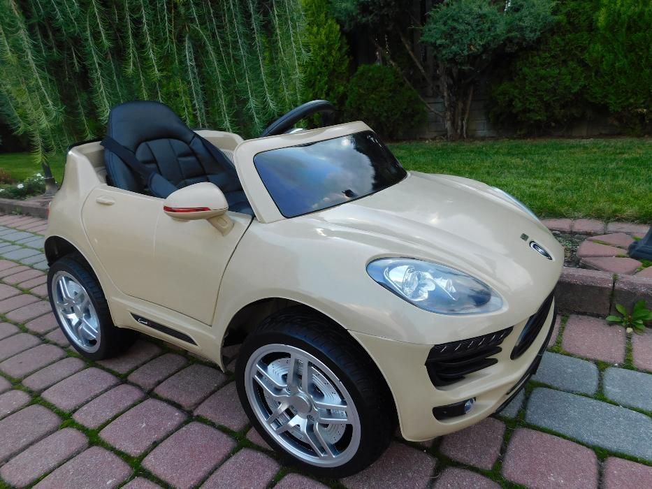 Pojazd/y auto samochód na akumulator z nowym pilotem Gumowe koła