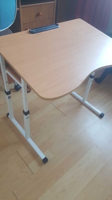 Дитяча шкільна парта та стілець, регульовані