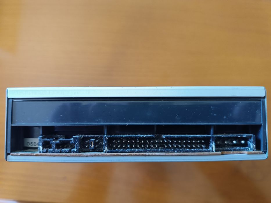 Gravador CD LG GCE-8526B