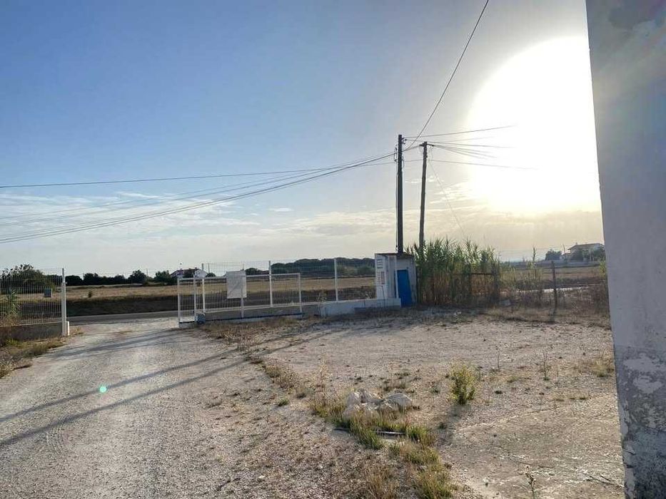 Arrendamento de armazém em Benavente