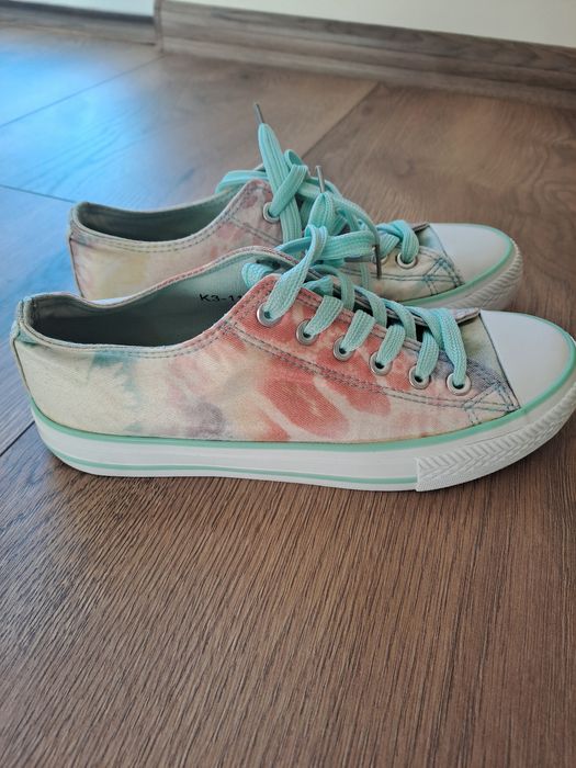 Trampki kolorowe vices