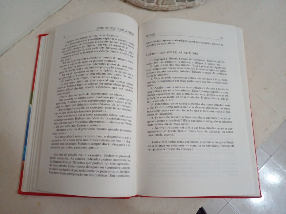 Livro ENSINE OS SEUS FILHOS A PENSAR Edição do Circulo de Leitores