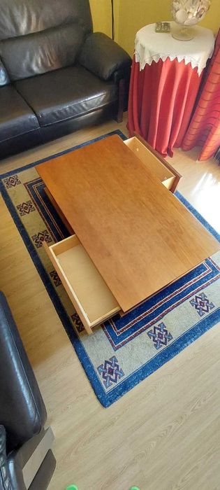 Mesa de apoio em Madeira Maciça