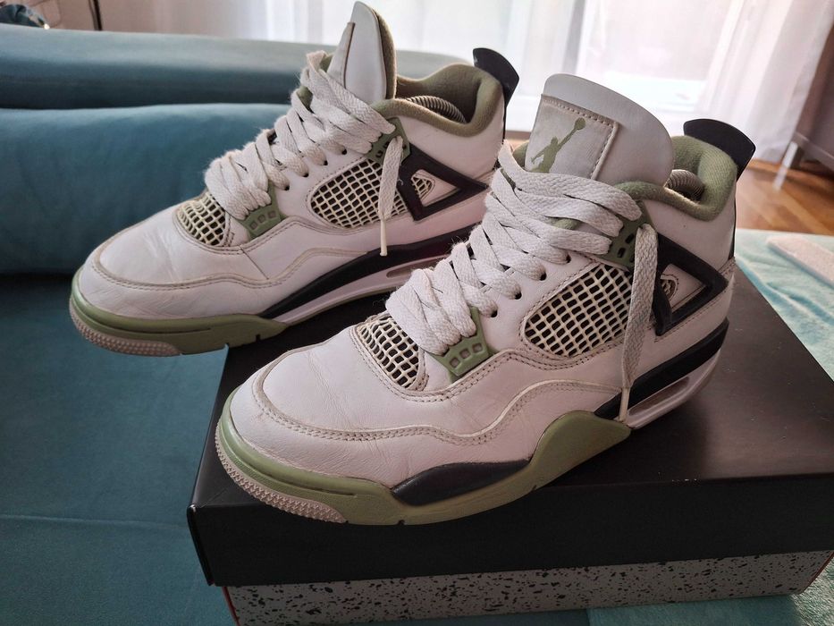Air Jordan 4 Retro Seafoam (W) - 40,5