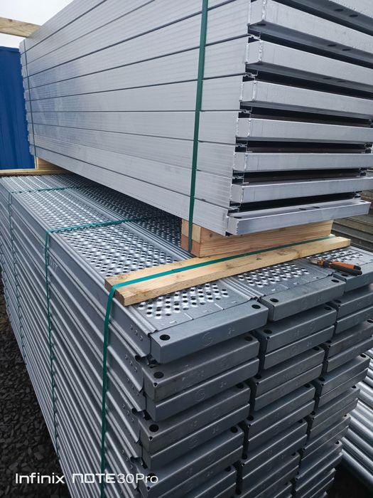 Cena do końca miesiąca rusztowanie poznańskie typu  plettac nie używan