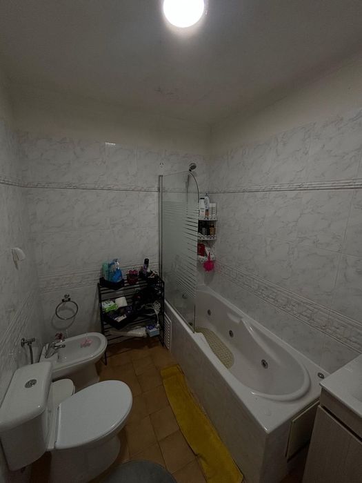 Alugo quarto em Aveiro