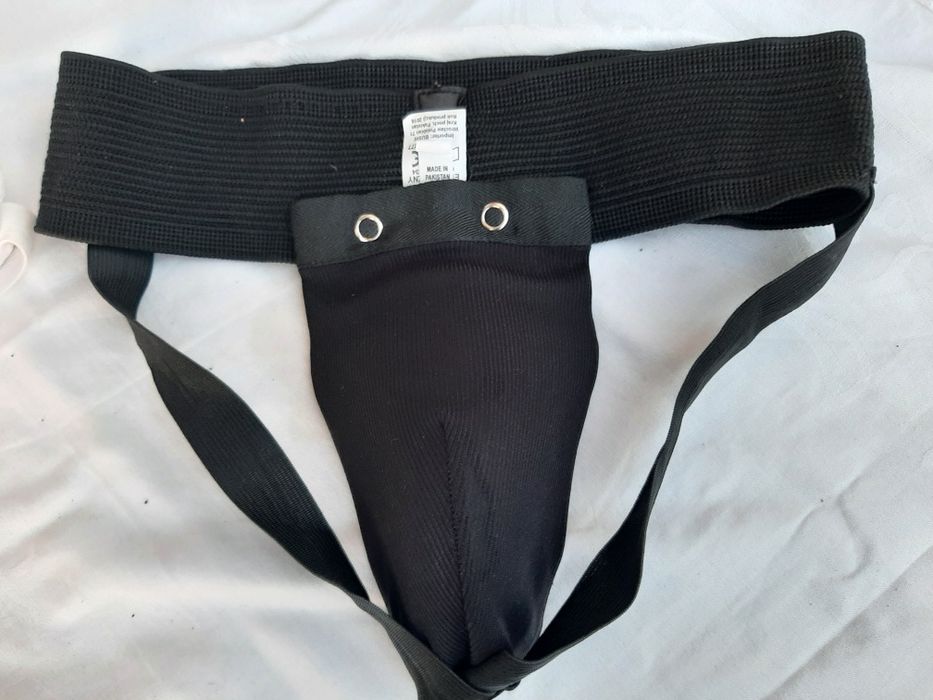 ochraniacze na genitalia