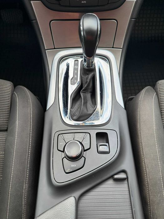 Продам Opel Insignia 2013 року