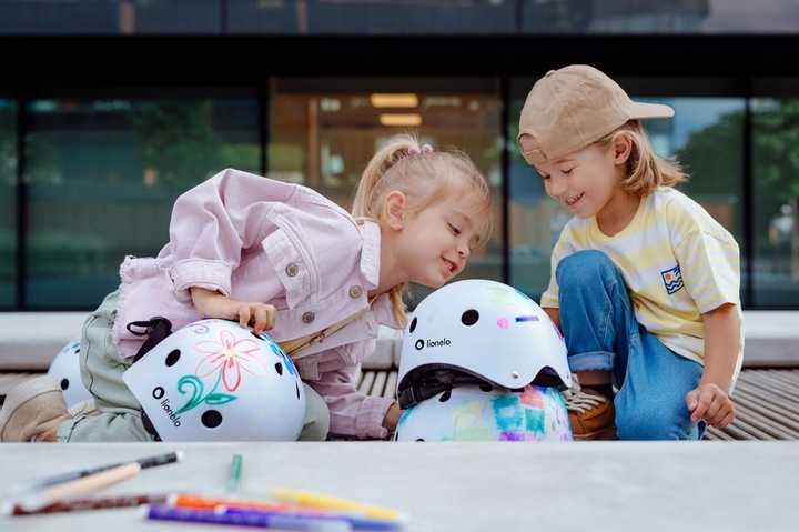 Kask rowerowy dla dzieci Lionelo Helmet biały