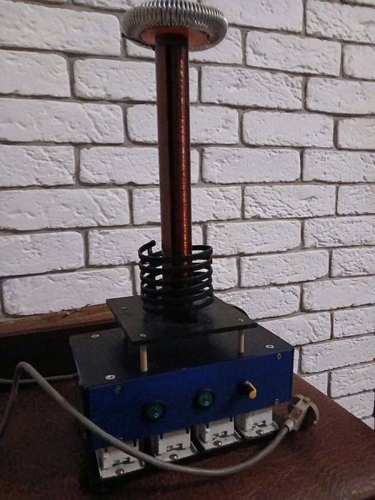 Котушка Тесли (трансформатор Бровіна)