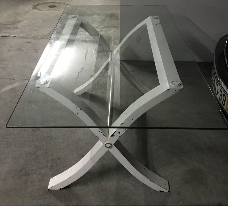 Mesa jantar com Vidro para 6/8 pessoas 1,80 mts por 90 cm