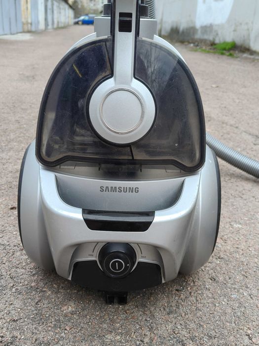 Пылесос  SAMSUNG