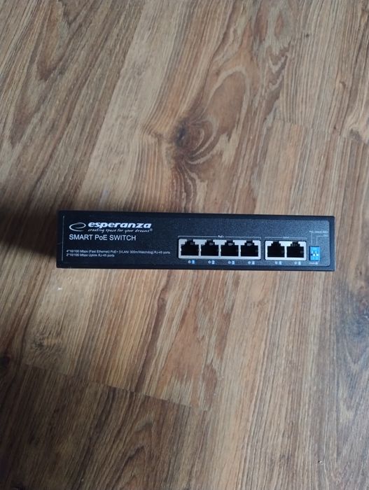 Switch 6 portowy PoE Esperanza