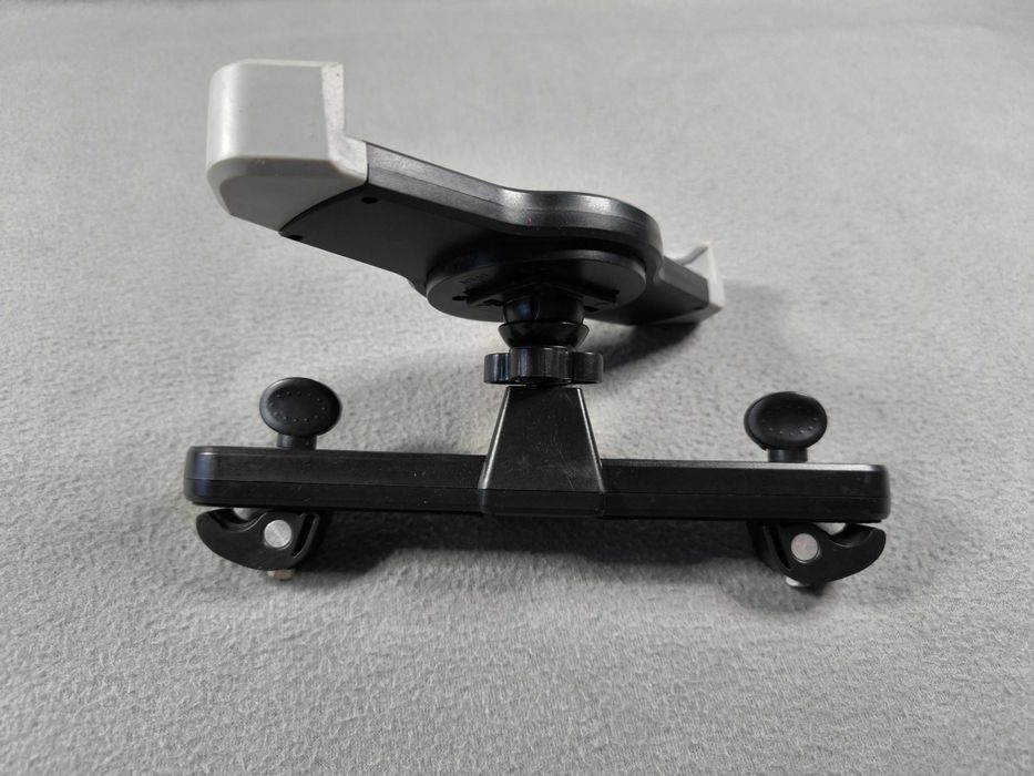 Держатель для планшета в автомобиль Okra iPad Headrest Mount