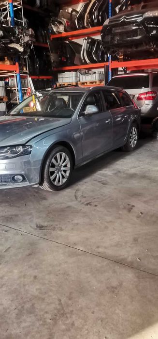 Audi A4 B8 para PEÇAS !!!