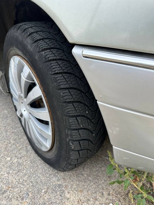 Продам автомобиль Пежо 405